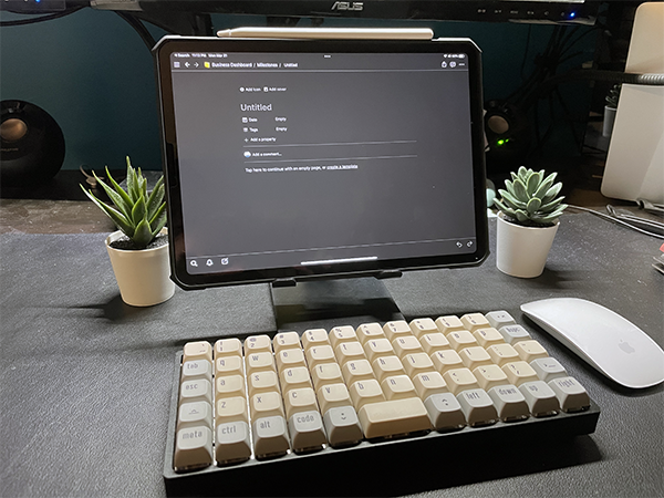 The Best Mechanical Keyboard for your iPad - The OLKB Planck and Preonic